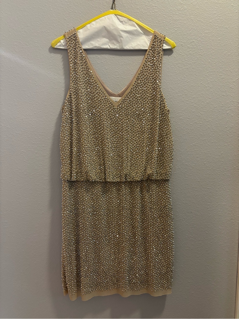 Cache Gold Beaded V-Neck Sleeveless Cocktail Dress
